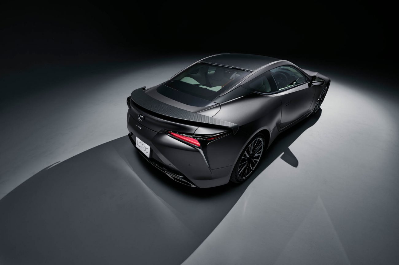 「LEXUS LC500 / LC500 Convertible 特別仕様車 “PINNACLE”」（Web）