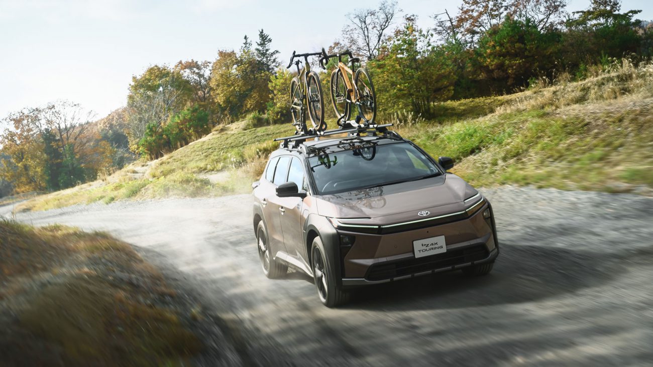 bZ4X Touring カタログ